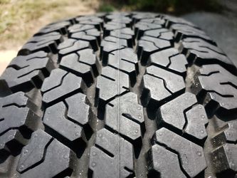 Goodyear P215/75R15 100S Wrangler RT/S for Sale in New Braunfels, TX -  OfferUp