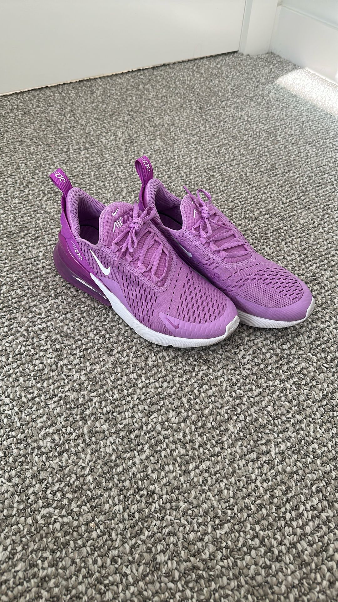 Nike Air Max 270