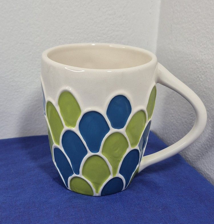 Starbucks 2009 Mermaid Scales Embossed Hand Painted Coffee Mug 14 oz *Mint