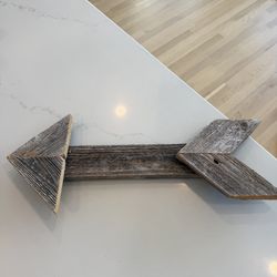 Vintage styled wood arrow wall decor 18”