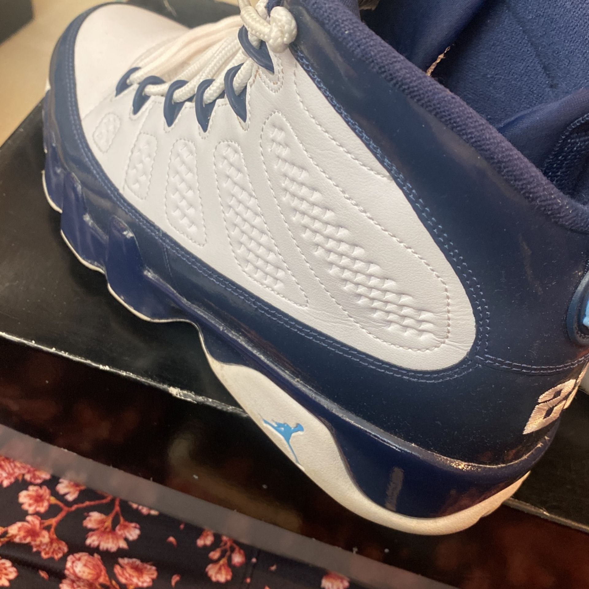 Air Jordan UNC/Pearl Blue Size