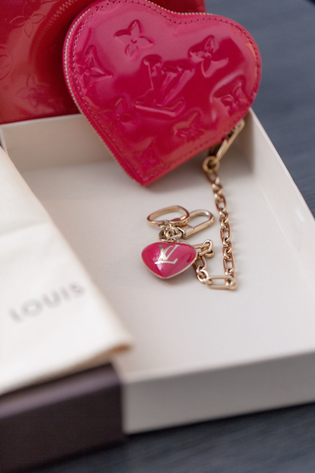 Authentic Louis Vuitton LV Monogram Pink Vernis Coin Purse
