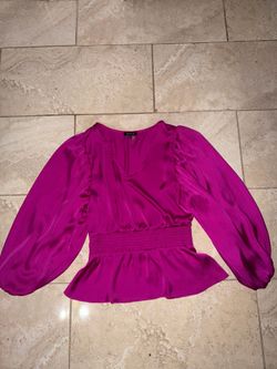Long sleeve shirt size Medium