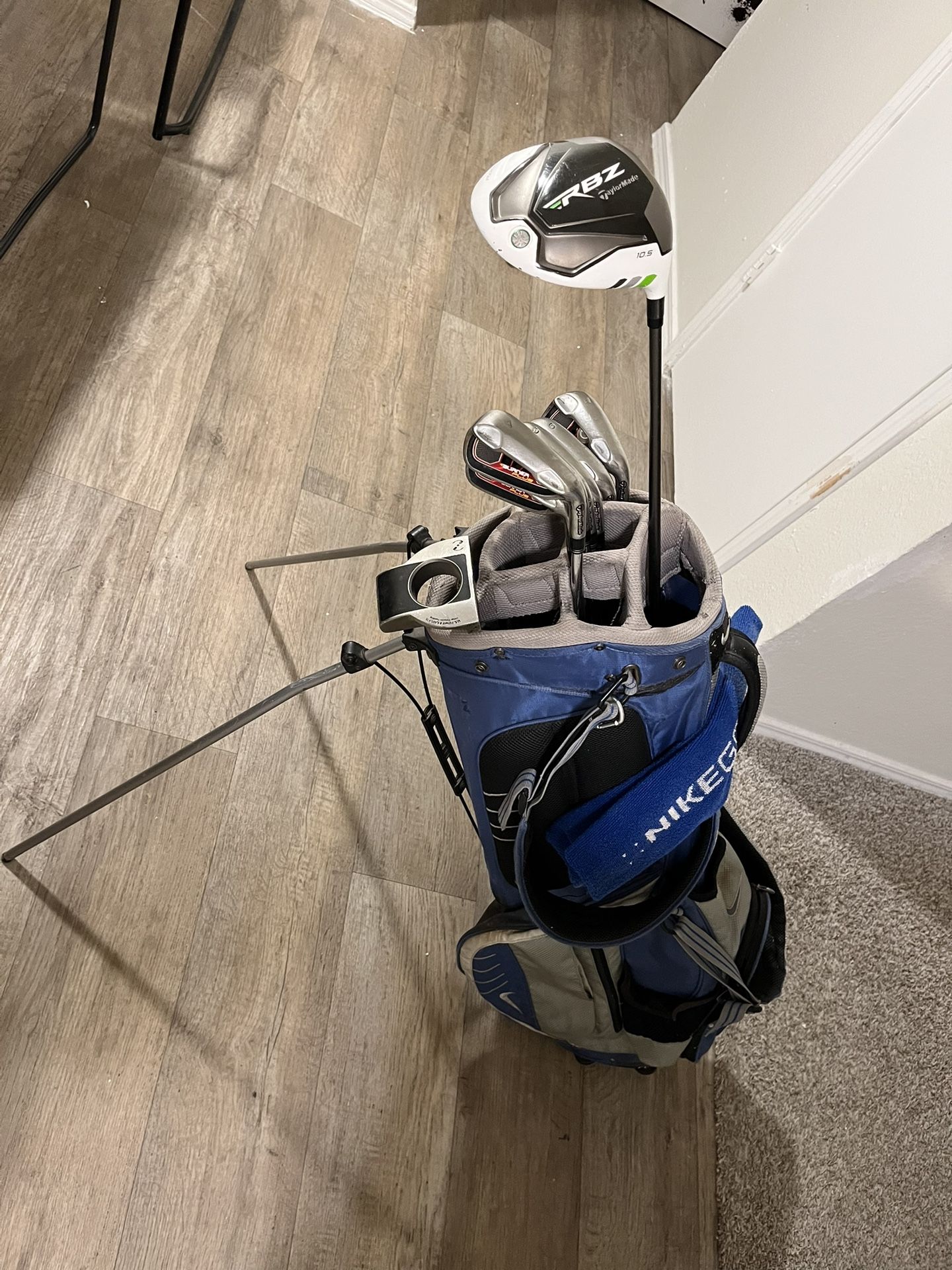 Taylormade Golf Set With Nice Nike Bag