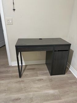 Free IKEA Desk