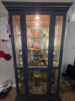 Glass cabinet