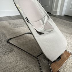 UPPAbaby Mira Bouncer