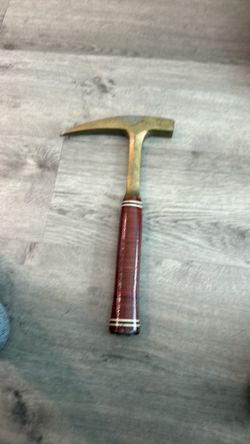 Estwing rock pick