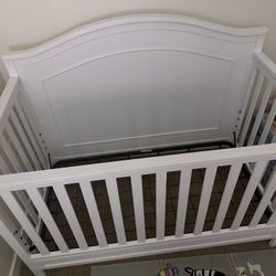 Davinci 4 in 1 Convertible Crib White