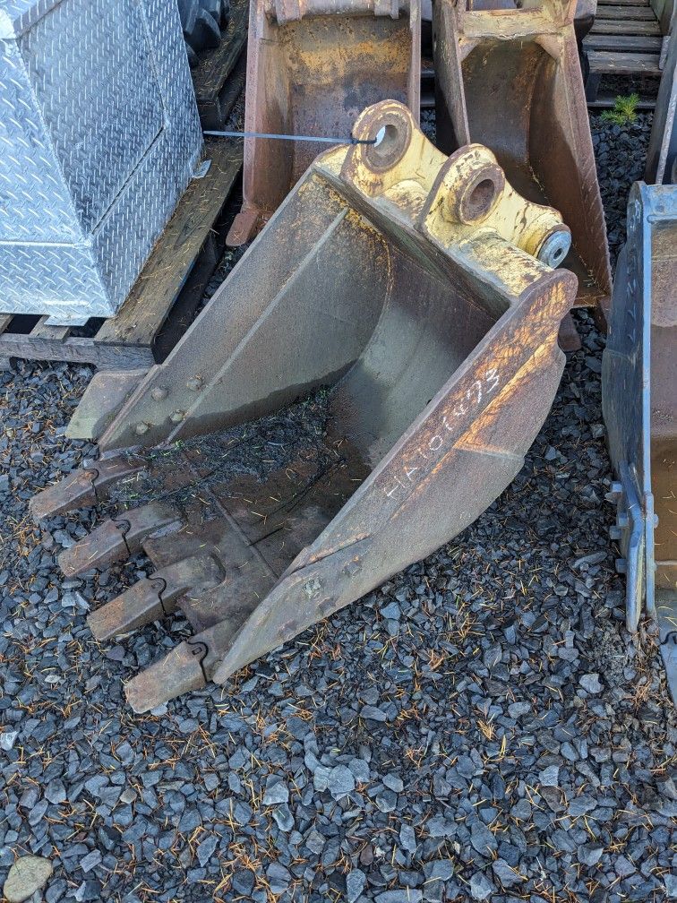 20" Excavator Bucket