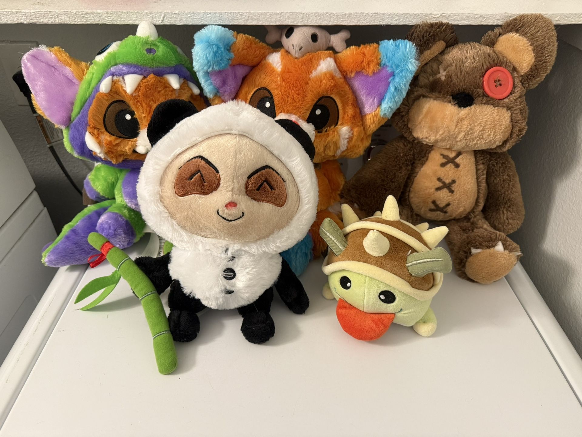 Official Riot League Of Legends Plushies