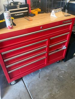 Tool cabinet