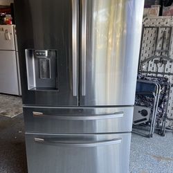 Samsung Standard-Depth with FlexZone Drawer 28-cu ft 4 -Door 36-in Wide with Ice Maker