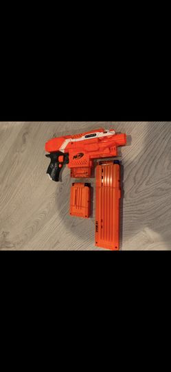 Nerf strike elite Starky blaster