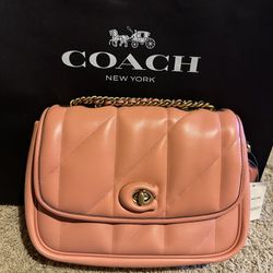 Coach Pillow Madison Light Coral 