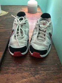 Nike Air Max Sneakers White Black Red