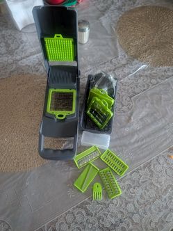 Multi-Function Vegetable Chopper Slicer Set