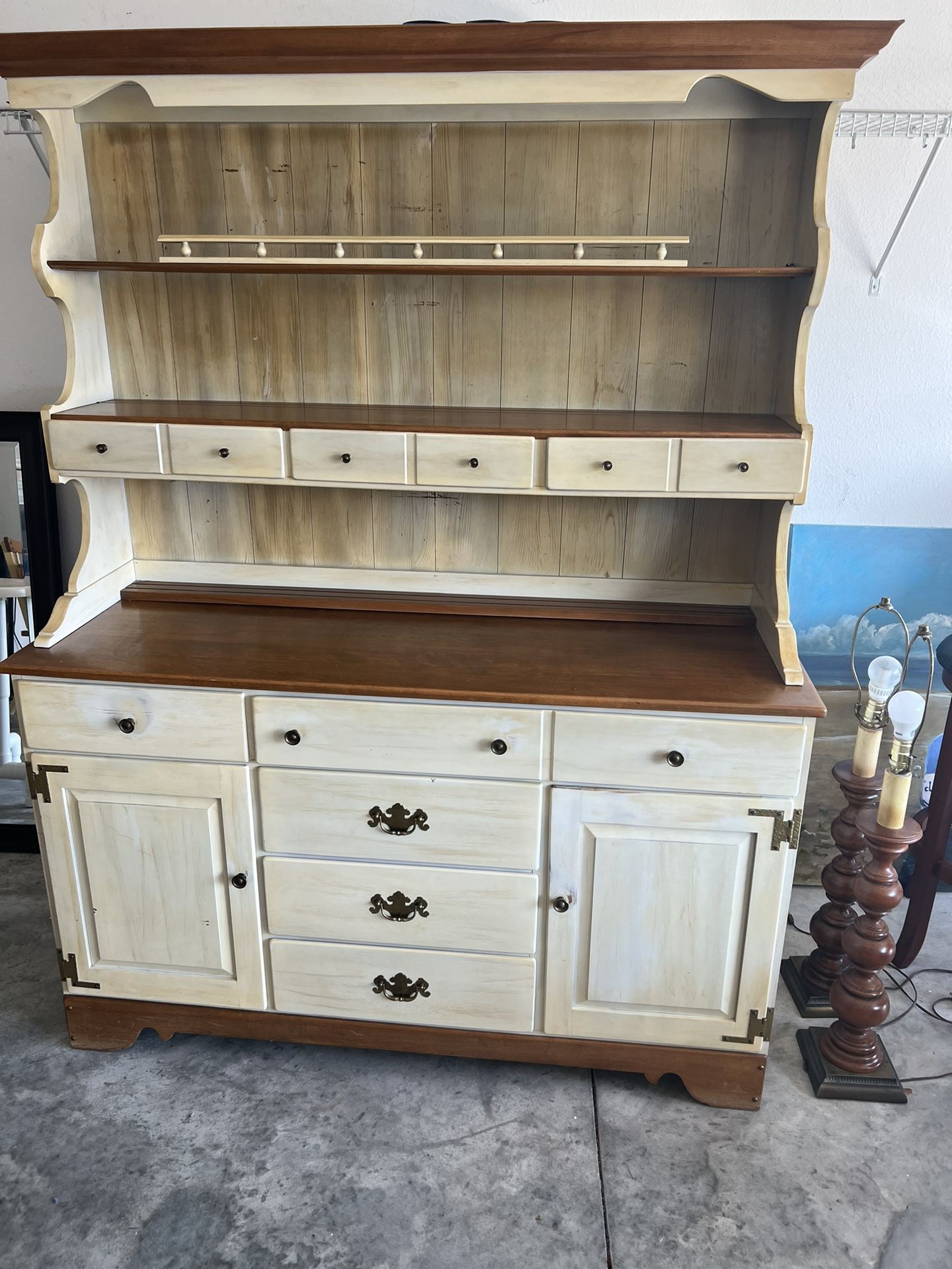 Ethan Allen Table With 6 Chairs 2 Leaves Pads And China 2 Leaves And Table Pads With Matching China Cabinet Looks New And 2 Leaves Cabinet
