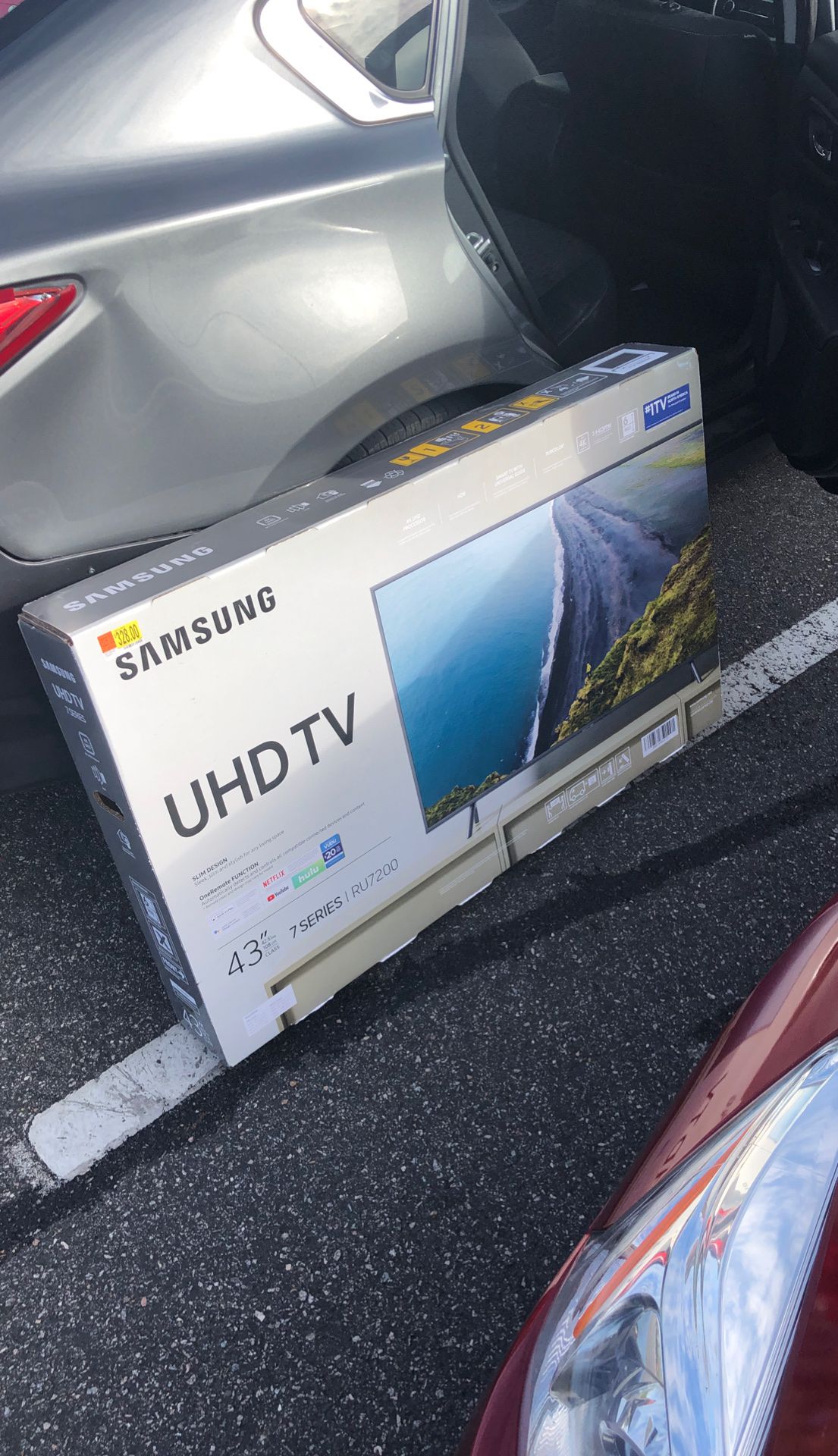 Brand new Samsung smart tv 43 inch