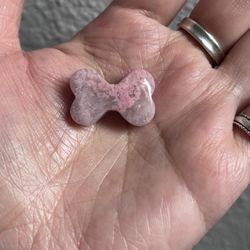 Rhodonite Bow Bead 