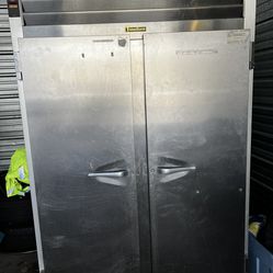 Upright Double Door Cooler 
