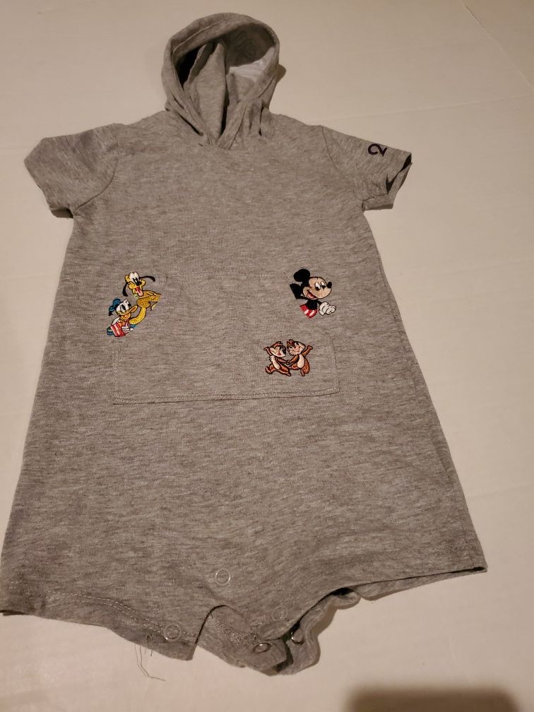 Disneyland- 2019 hooded onesie NEW /never worn