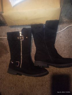 Boots Size 3