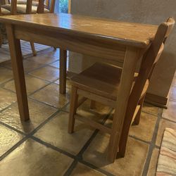 Children’s Table And Chair