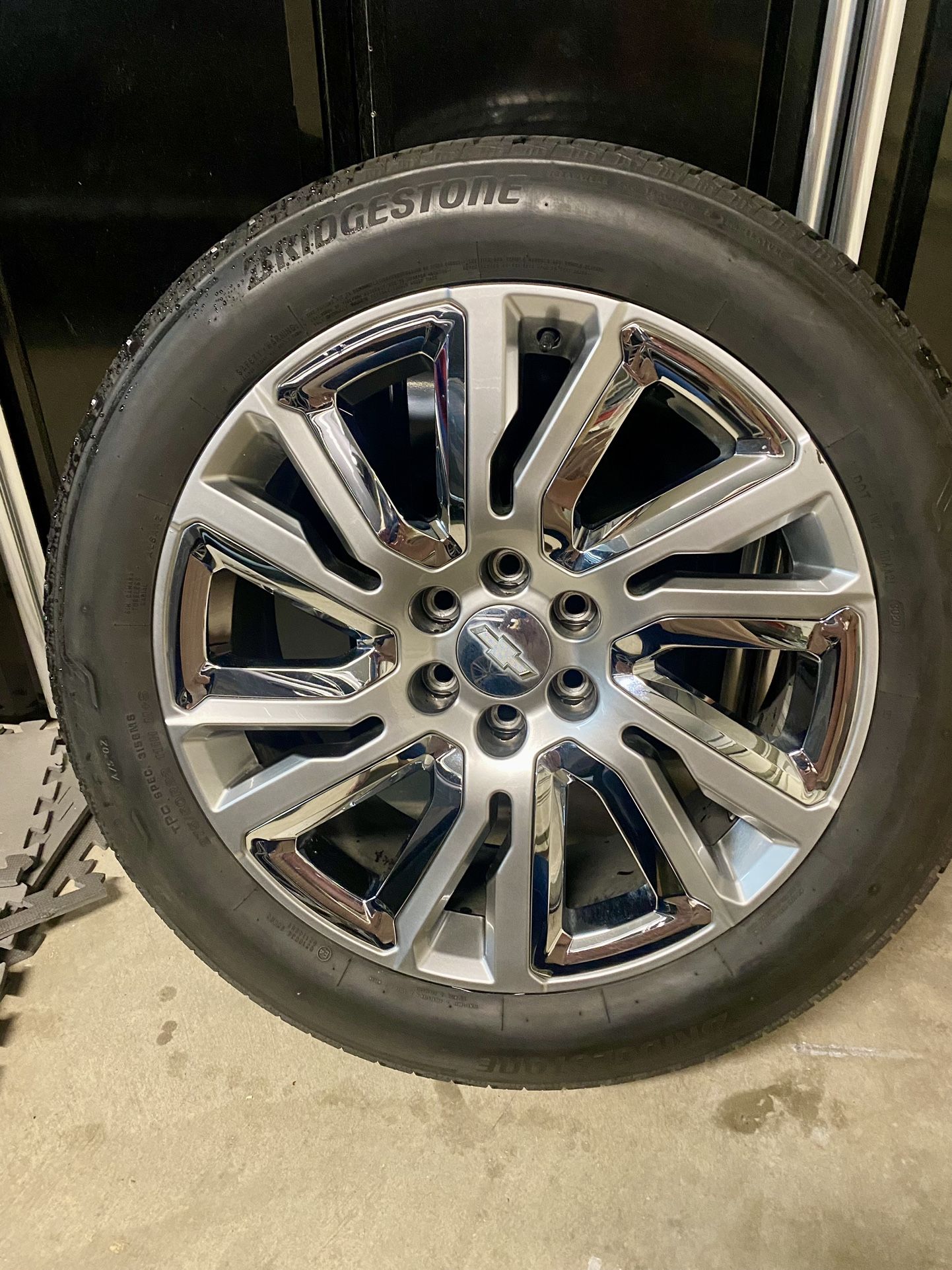 2022 Chevy 22” Rims And Tires