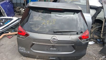Parte para Nissan Rogue 2018