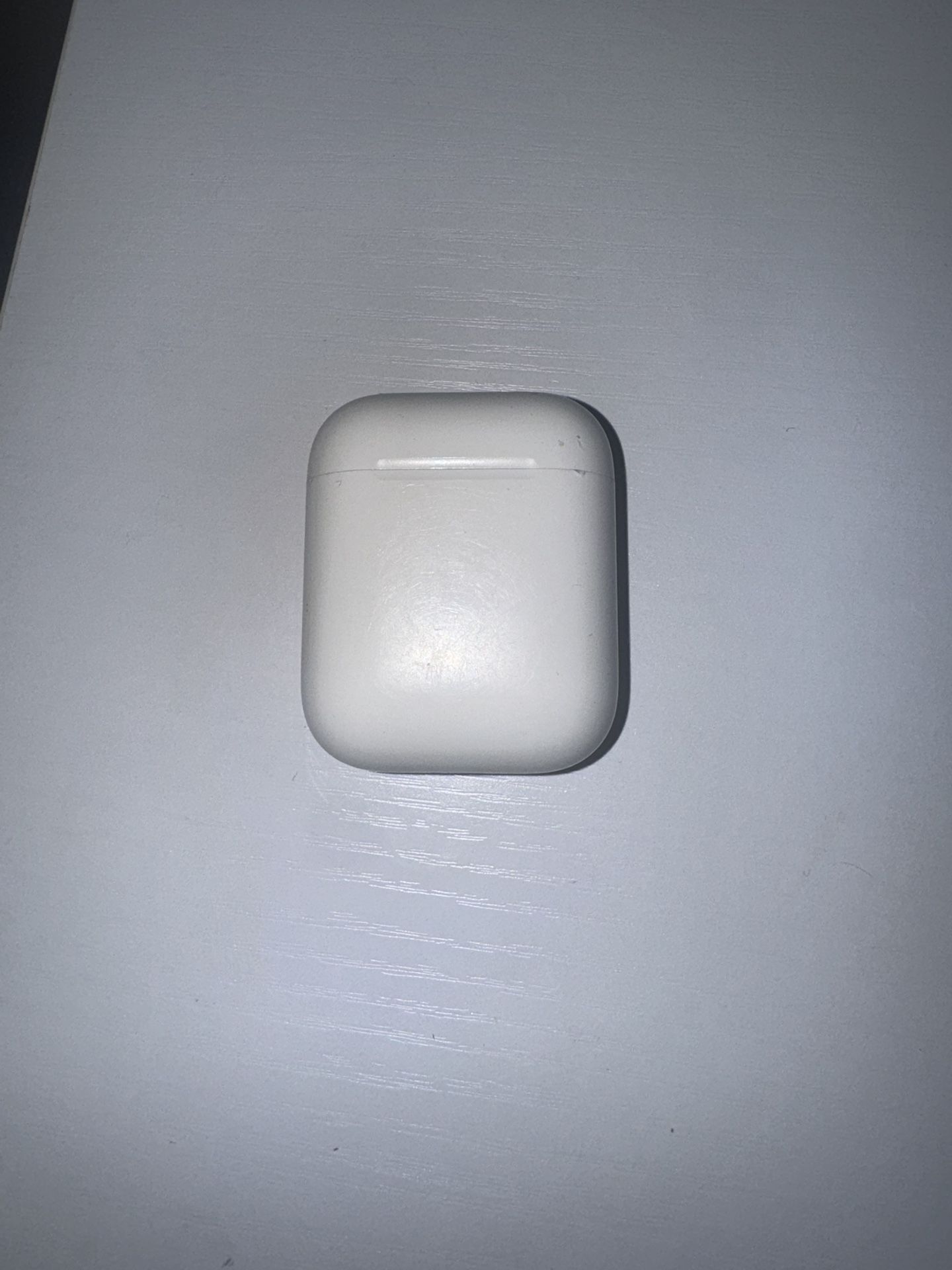 2nd Gen Airpods (missing a pair)