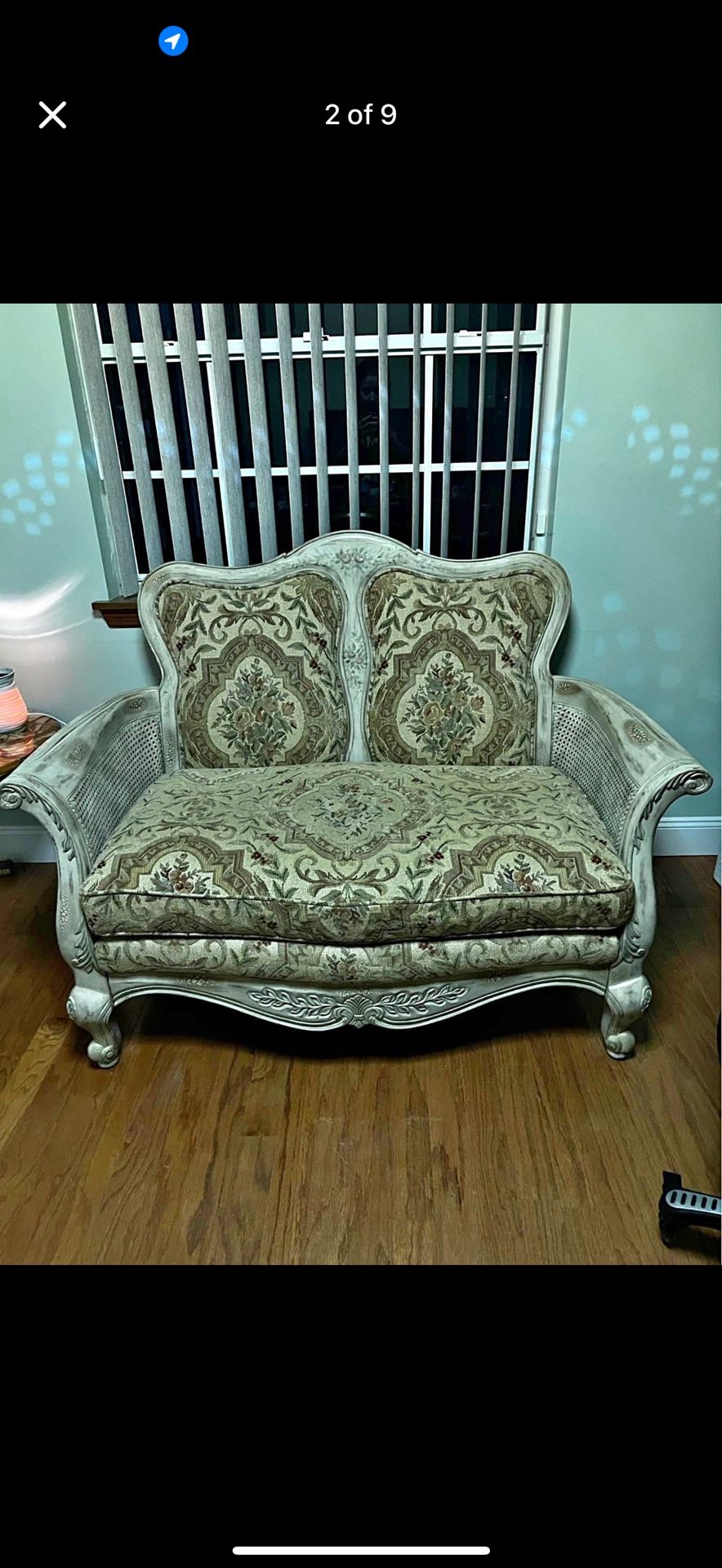 Antique Love Seat Sofa 