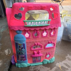 Minnie house