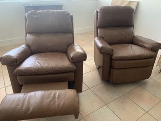 2 Recliners 