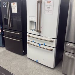 CAFÉ™ ENERGY STAR 22.3 Cu. Ft. Smart Counter-Depth 4-Door French-Door Refrigerator