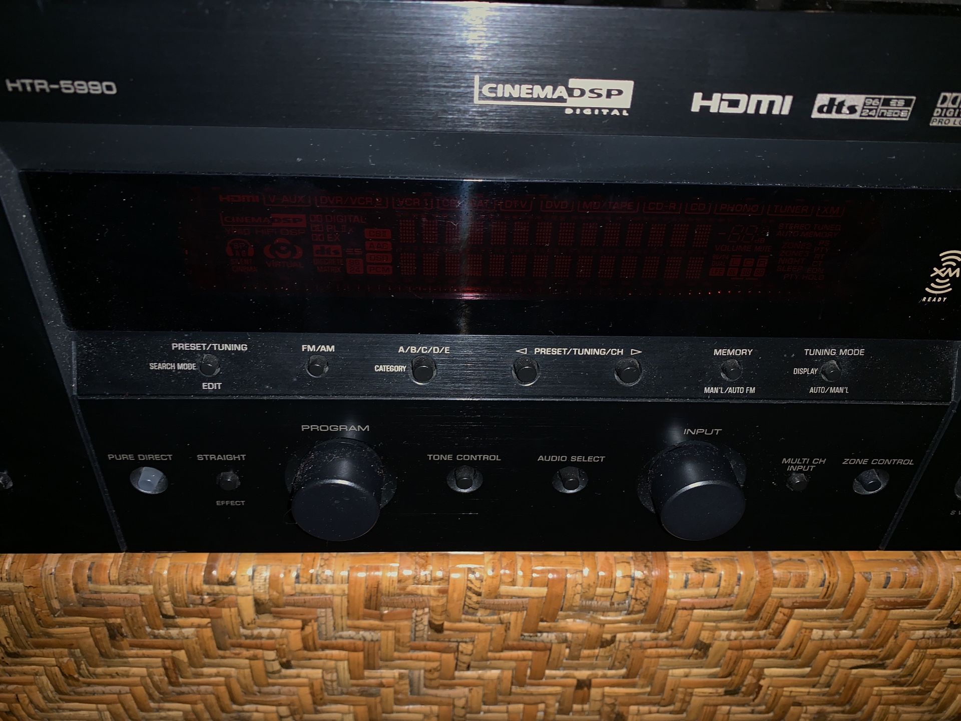 Yamaha HTR5990 7 Channels, 980 Watts, XM Radio Ready, THX Select2, A/B