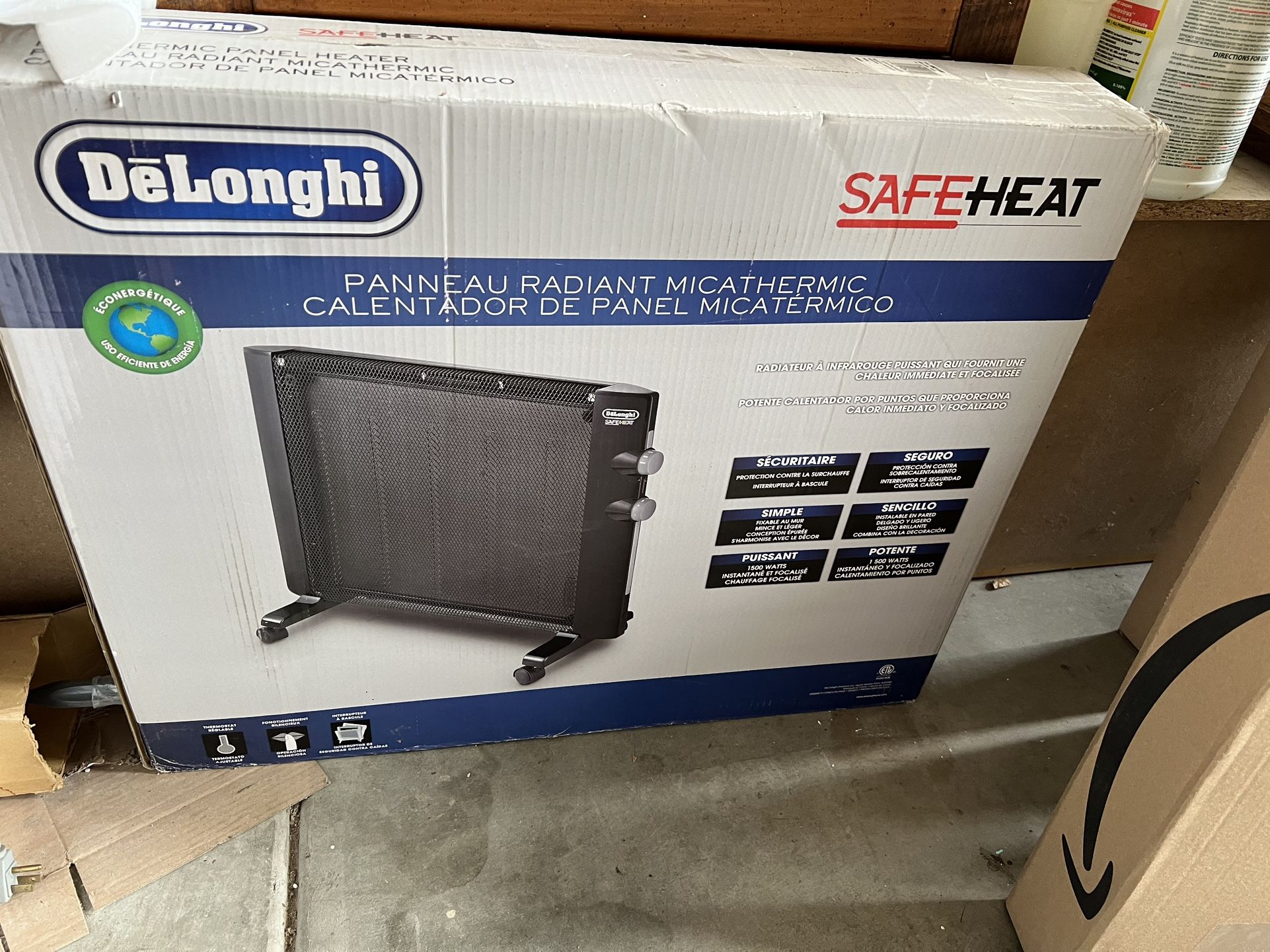 DeLonghi Mica Panel Space Heater 1500W Black - In Box