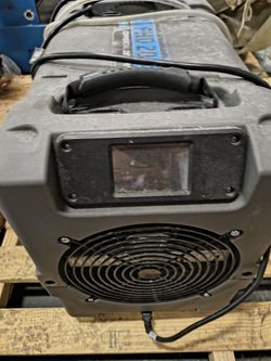 Commercial Dehumidifier Drieaz PHD200 Used