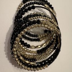 Boho Chic Black & Gold Beaded Coil Bracelet – Multi-Layer Wrap Style