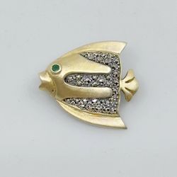Gold vermeil sterling silver emerald marcasite fish brooch - GM2
