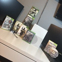 Xbox One  S + 9 Games 500GB 