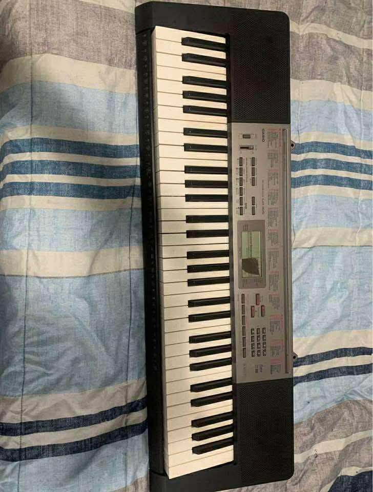 Casio Keyboard With Stand 
