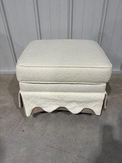 Ethan Allen foot stool