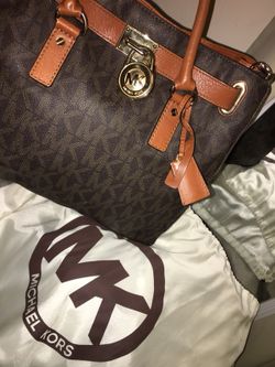 Michael kors purse