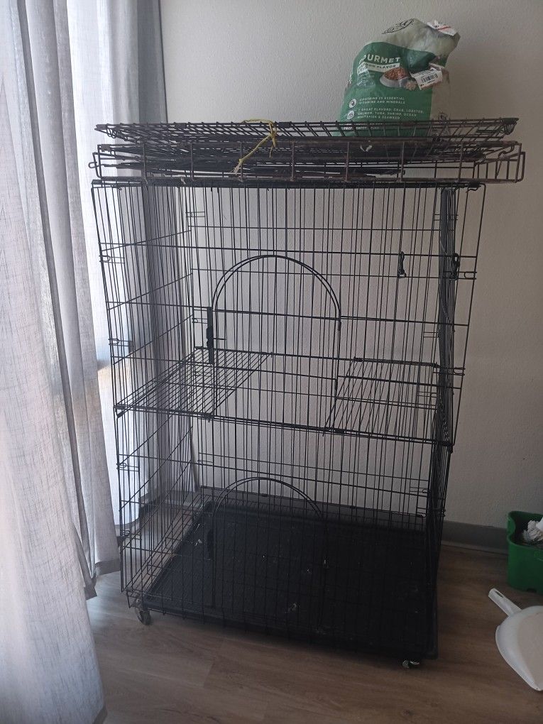 4ft Tall Collapsable Pet Enclosure