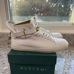 Buscemi Size 10 Vnds Like New With Box