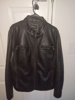 Kenneth Cole men's large leather jacket