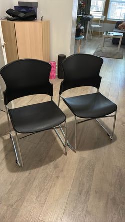 Set of two chairs