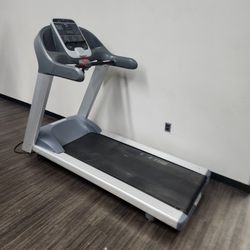 Commercial Grade Precor 932i Treadmill