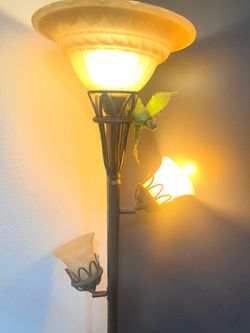 Floor lamp